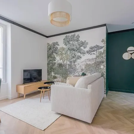 شقة Mezzanine Coeur Du 11eme Arrondissement *